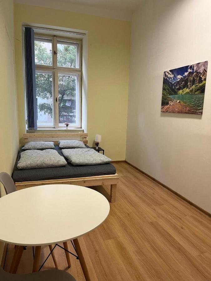 Batorego Lovely Rooms Cracovie Extérieur photo