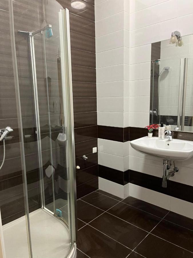Batorego Lovely Rooms Cracovie Extérieur photo